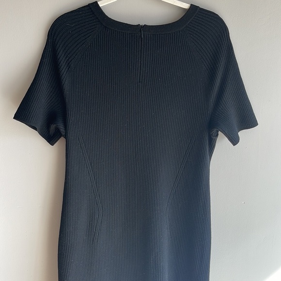 TORY BURCH Gemma Pony Dot Sweater Dress
Merino Wool XL Stretch Dot Ribbed Black - Picture 6 of 10